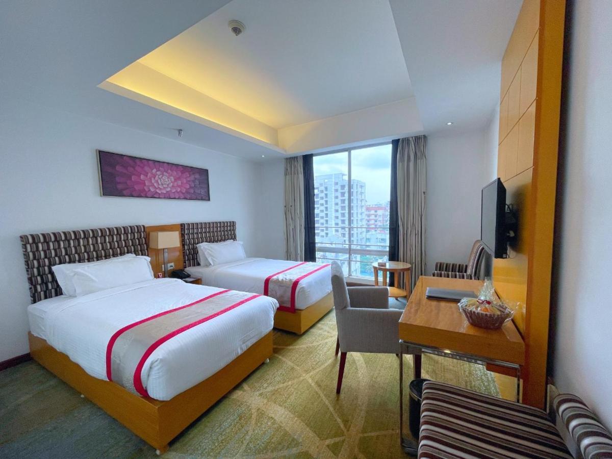 Hotel Bengal Canary Park Dhaka Exterior photo