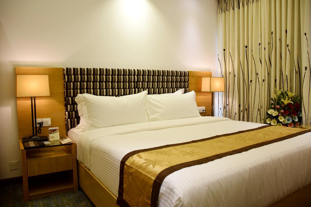 Hotel Bengal Canary Park Dhaka Exterior photo